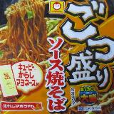麺はモチモチ濃厚ソースを絡めて食べ応えあります