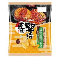 カルビー 堅あげポテト匠味 淡路島の極味玉ねぎ味黒胡椒仕立ての商品画像