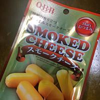 Qbb スモークチーズ30gの商品ページ Qbb スモークチーズ30gの商品ページ