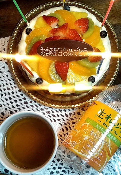 伊藤園 TEAs' TEA NEW AUTHENTIC 生オレンジティー（紅茶飲料）