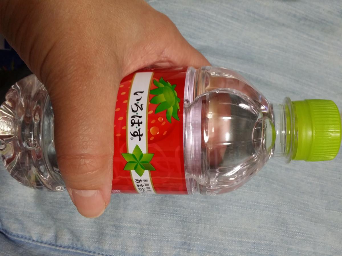 日本コカ コーラ い ろ は す あまおうの商品ページ