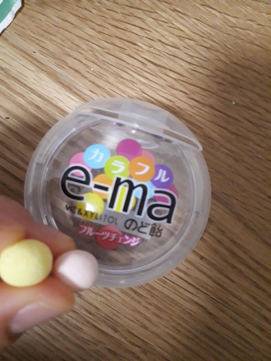 Uha味覚糖 E Maのど飴 カラフルフルーツチェンジの商品ページ
