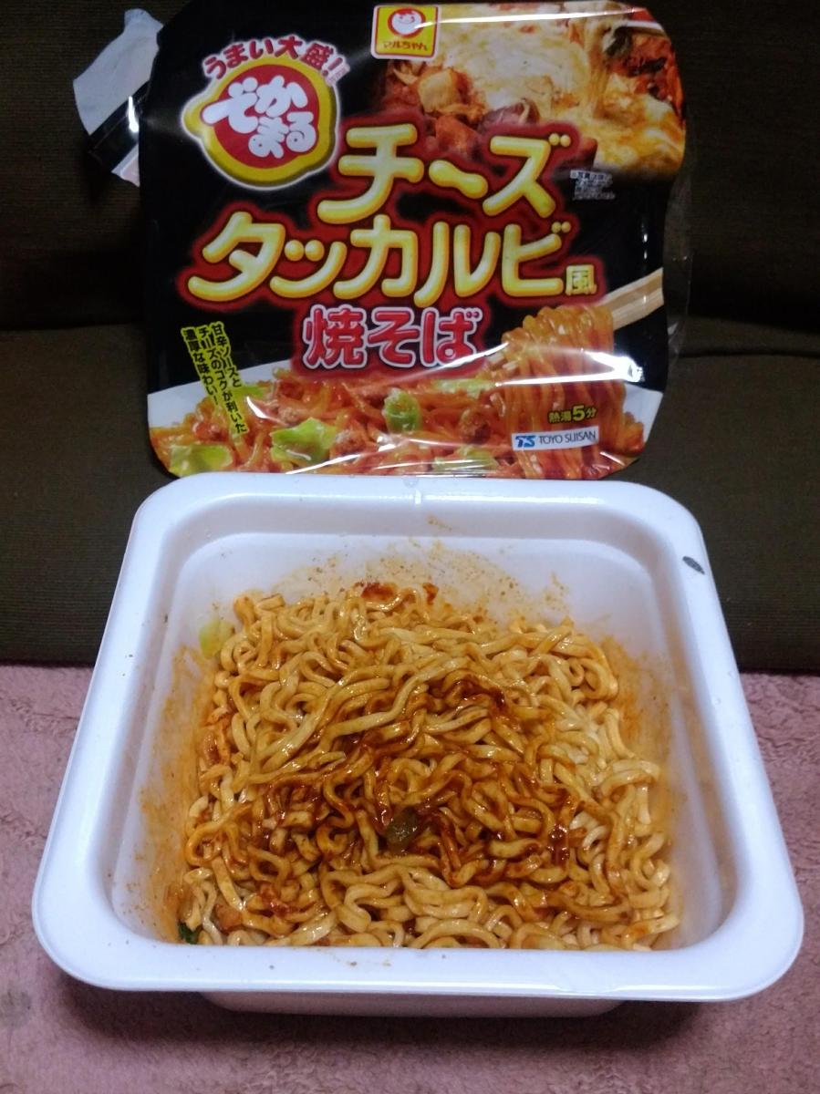 東洋水産 マルちゃん でかまる チーズタッカルビ風焼そばの商品ページ