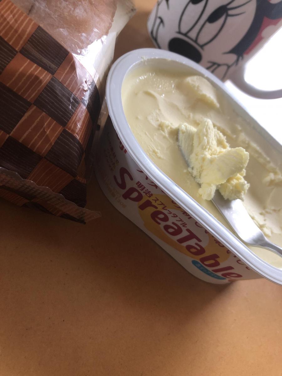 明治 スプレッタブル バターの新しいおいしさの商品ページ