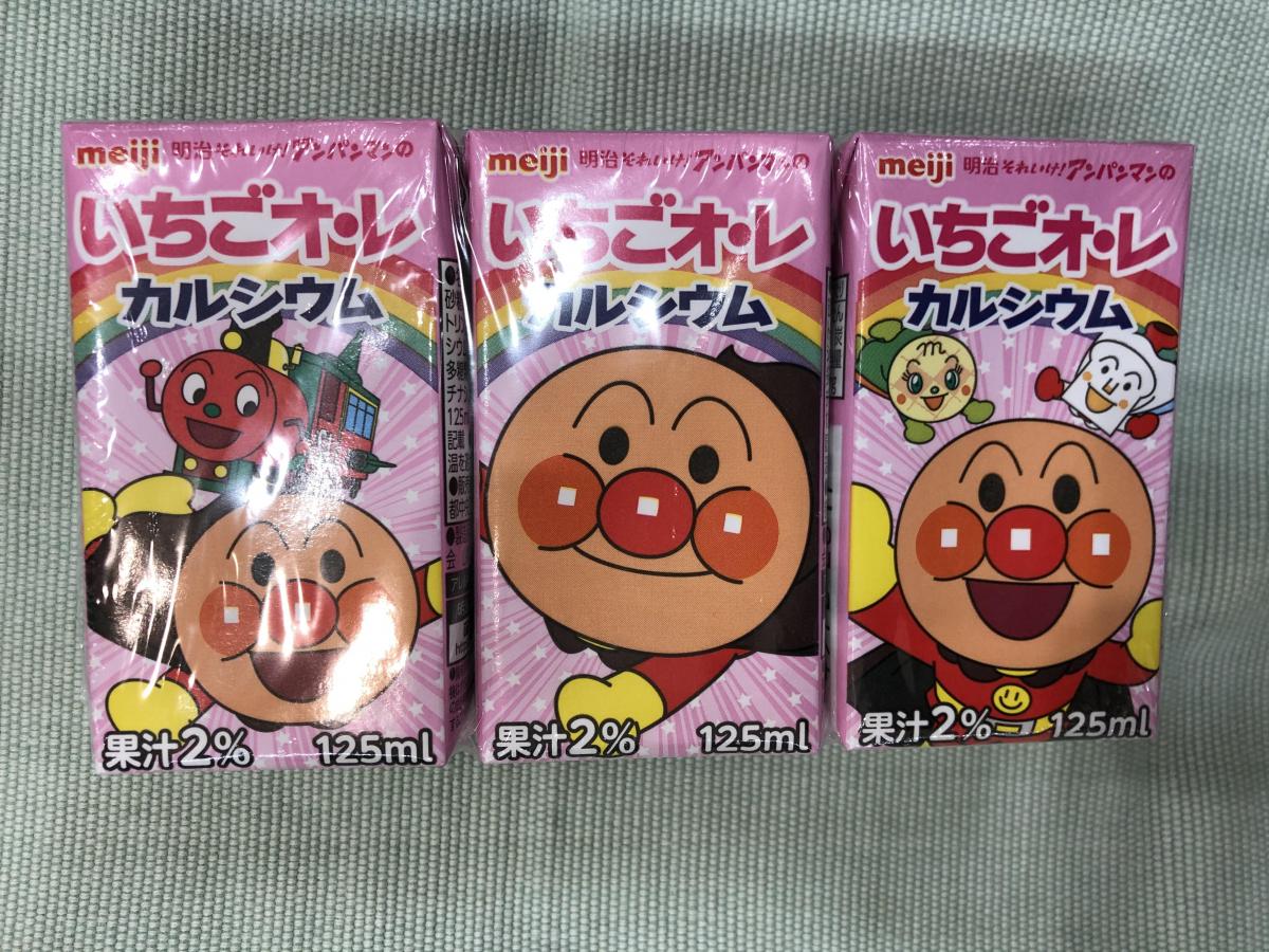 明治 それいけ！アンパンマンのいちごオ・レカルシウムの商品ページ