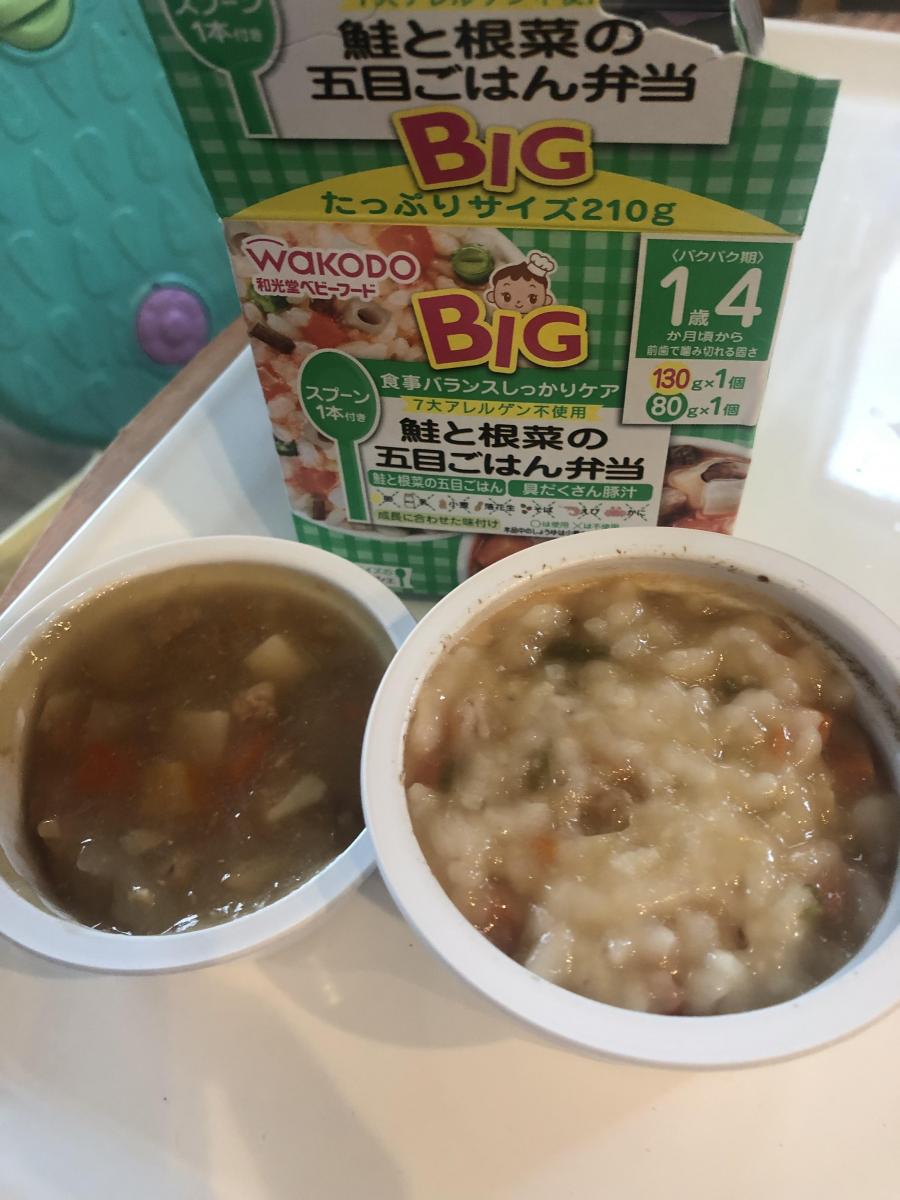 和光堂 BIGサイズの栄養マルシェ 鮭と根菜の五目ごはん弁当（鮭と根菜の五目ごはん/具だくさん豚汁）の商品ページ