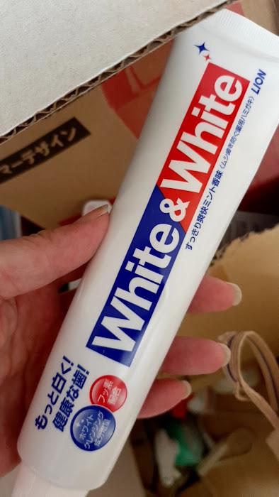 ライオン ホワイト ホワイトの商品ページ