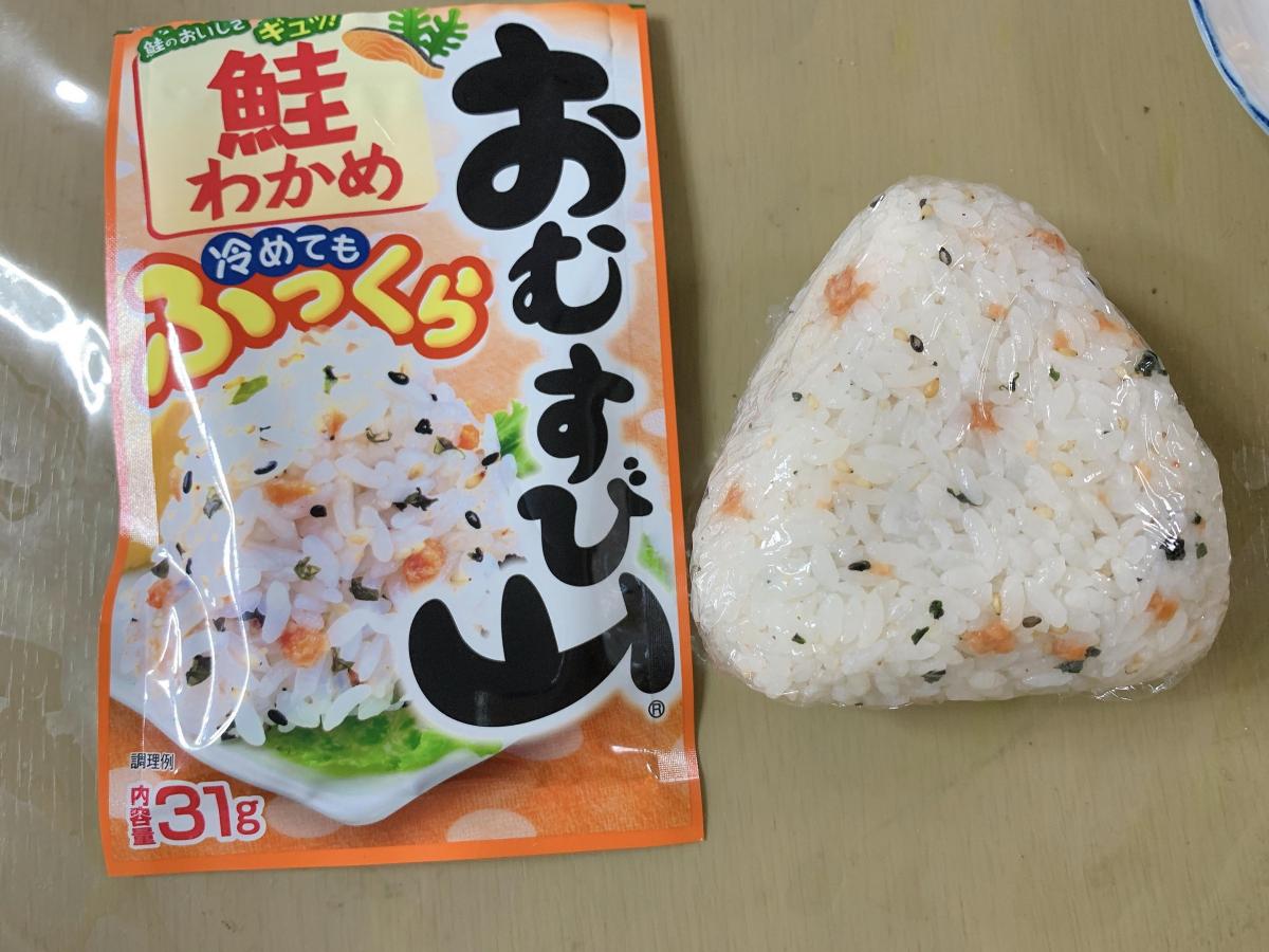 ミツカン おむすび山 鮭わかめ 31g