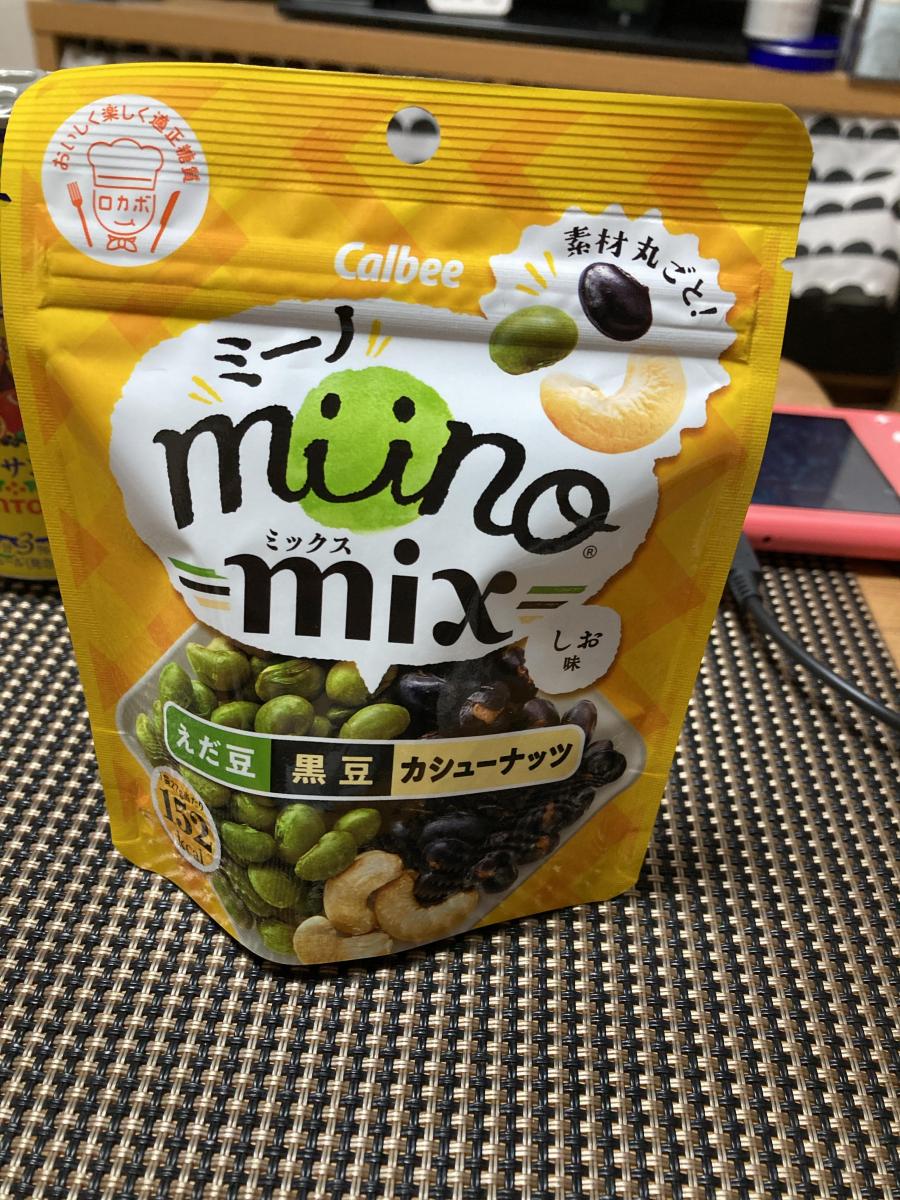 カルビー miino mix（ミーノ ミックス） えだ豆黒豆カシューナッツしお味の商品ページ