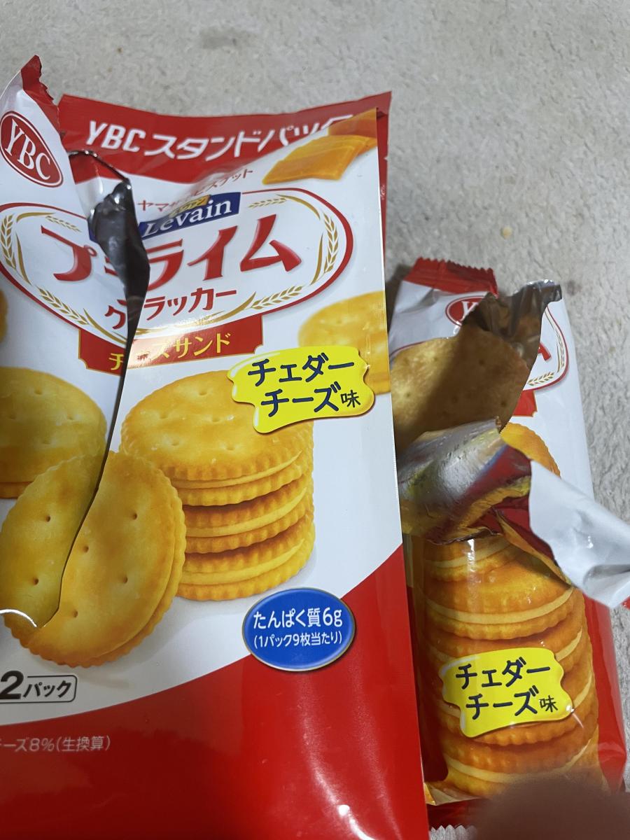 ヤマザキビスケット ルヴァンプライムサンド チェダーチーズ味の商品ページ