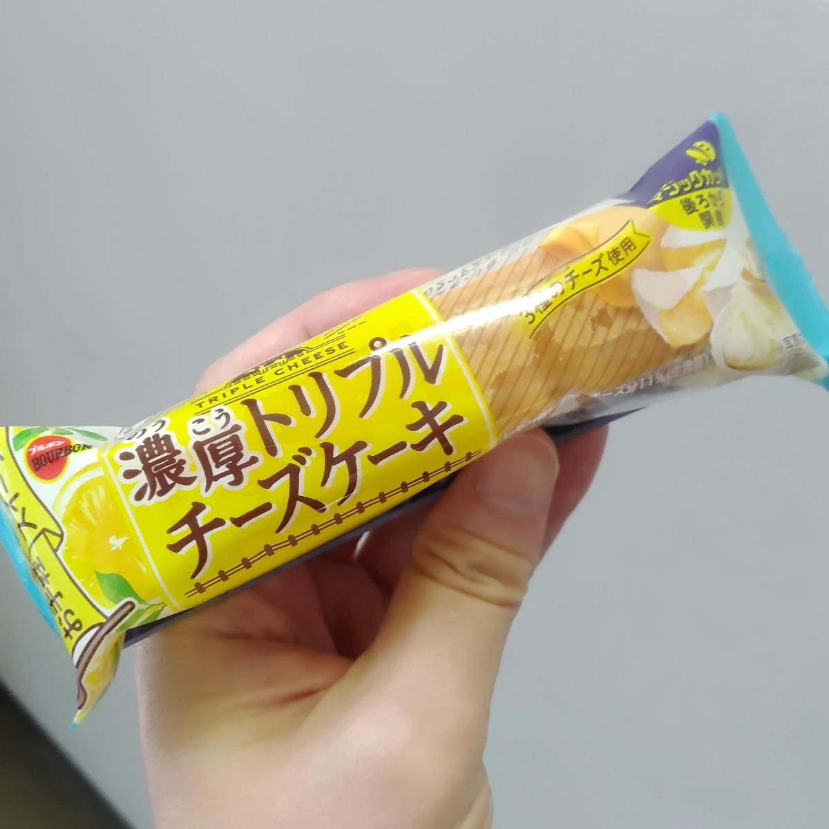 ブルボン 濃厚トリプルチーズケーキの商品ページ