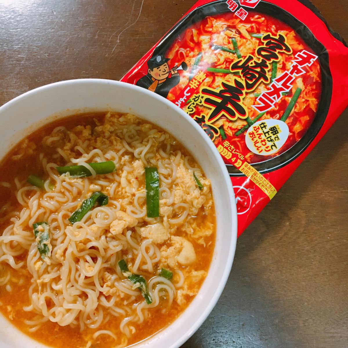 明星 チャルメラ 宮崎辛麺の商品ページ