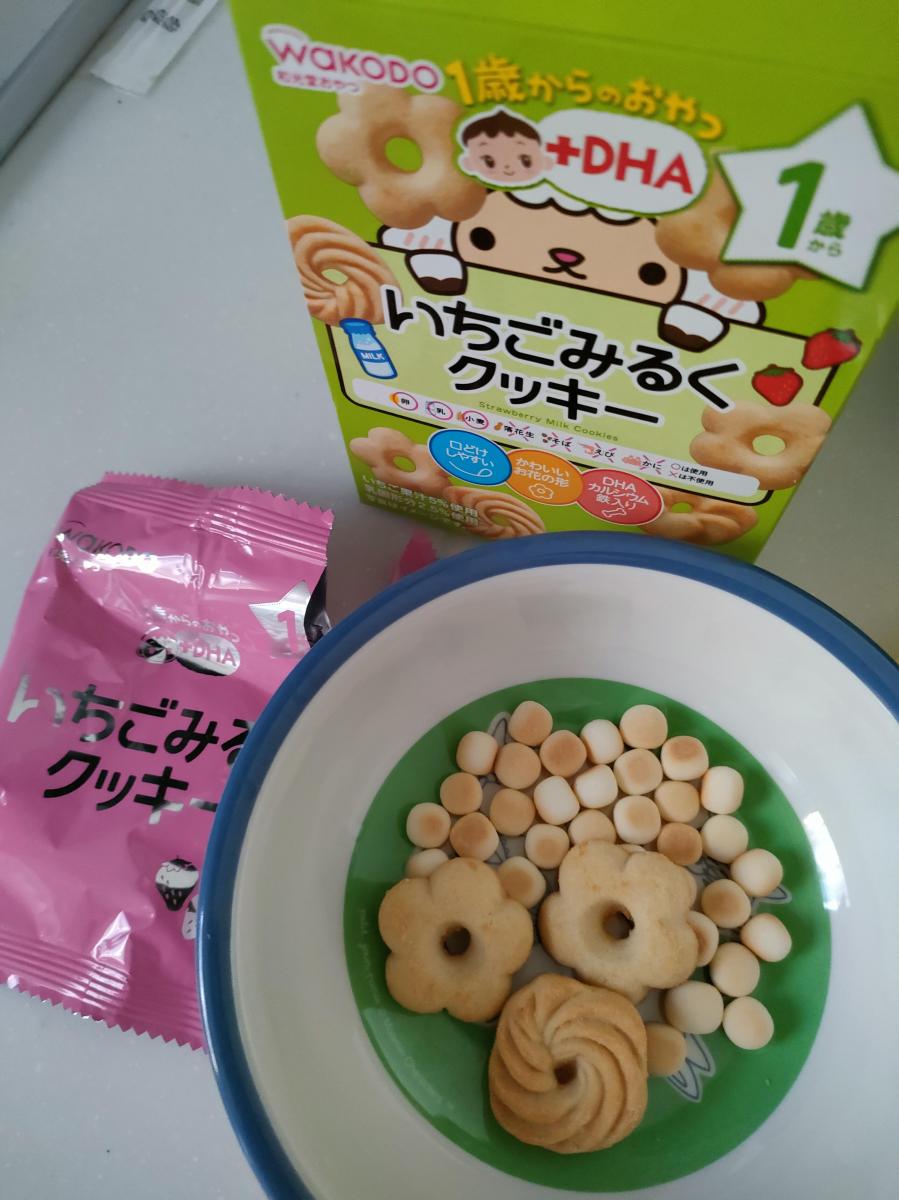 和光堂 1歳からのおやつ+DHA いちごみるくクッキー の商品ページ