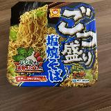 バジルの香りが引き立つ