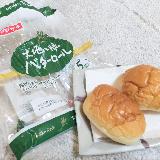 スタンダードなロールパンです