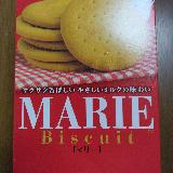 薄くハードなビスケット