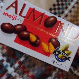 チョコレートとアーモンドのバランス絶妙