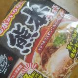 焦がしにんにくと黒マー油がたまらない!