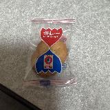 やや硬く、味と風味の強いビスケット