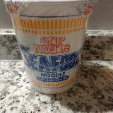 定番のシーフードヌードル　具が改善されている！？