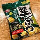 噛みしめる堅揚げ餅