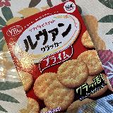 素朴な味わいのクラッカー