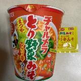 まつや「とり野菜みそ」とコラボしたカップ麺