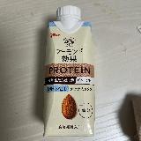 いろんなナッツの味わいを感じる