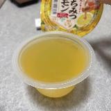 ゼリーだけだと物足りないが、たっぷりのアロエの果肉がいい仕事