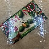 抹茶の風味とアーモンドの香ばしさ