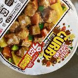 カップヌードルカレー　謎肉増量