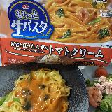 平らな麺がソースと相性バッチリ！