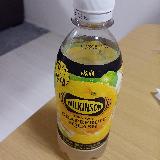 炭酸無糖でうっすらグレープフルーツ風味