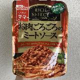 具材たっぷりでリッチ