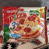 手軽で美味しい！カルシウムも摂れる大満足のミックスピザ