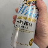 感触としては飲みやすいタイプのビールです