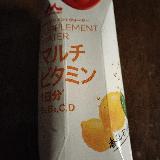 サッパリスッキリとして飲みやすいです。レモン香ります。