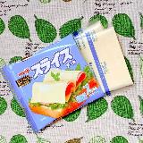 定番のスライスチーズ