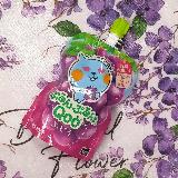 ぷるんとした食感が楽しく、ぶどうの甘さがしっかり感じられます
