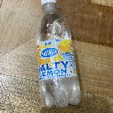 同時に水分補給と塩分補給
