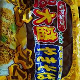 ペヤング　超大盛やきそば　デミオム
