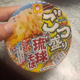 ごつ盛りであっさりの沖縄そば！