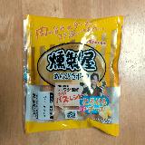 ジューシーなソーセージに濃厚なチーズがとろりと絡みます。