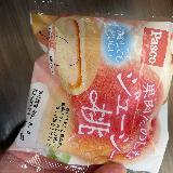 桃がテーマの菓子パンとしてはかなり高レベル