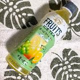 白ぶどうの爽やかな甘みにレモンの酸味が加わっています。