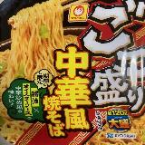 ボリューム満点の中華風焼そば