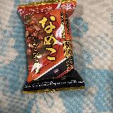 なめこがたっぷりの赤だし