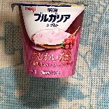 高級感あるフルーツヨーグルト