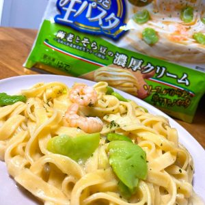 日清 冷凍 日清もちっと生パスタ 海老とそら豆の濃厚クリーム（冷凍パスタ）