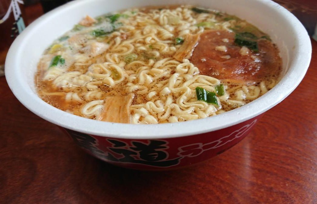 カップラーメン 凄麺 尾道中華そば 中身